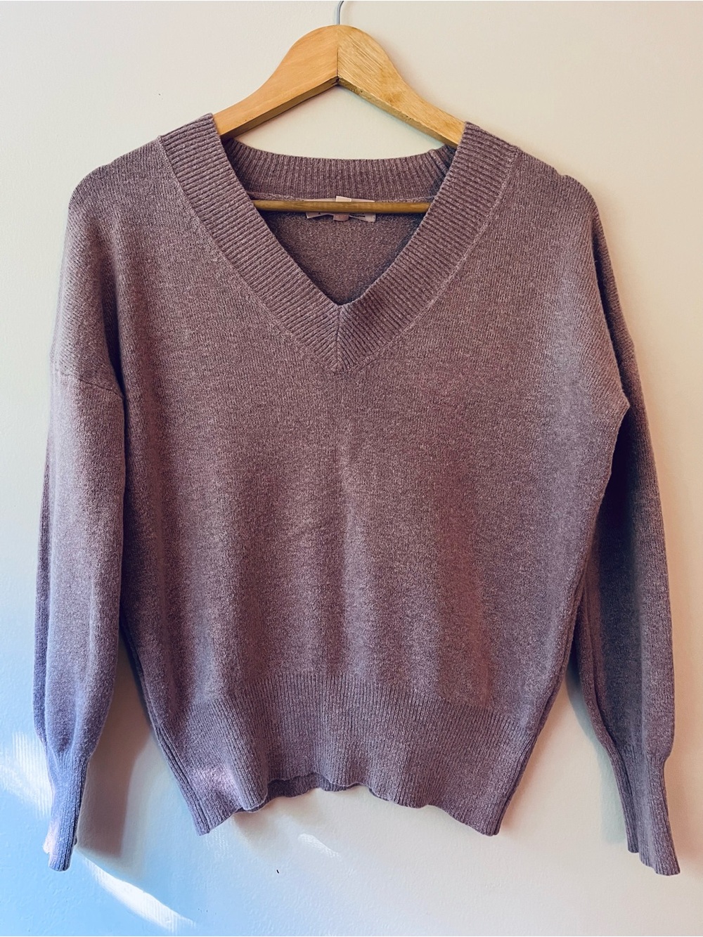 Philosophy, V-Neck Sweater, Women’s, Size Small, in Dusty Mauve.